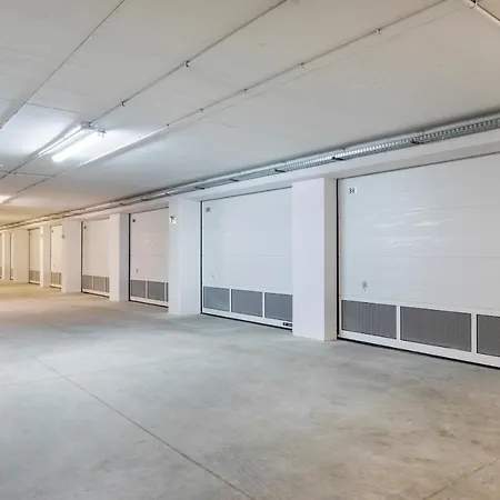 Seaside Terraces Deluxe By Renters Prestige