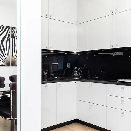 Seaside Terraces Deluxe By Renters Prestige